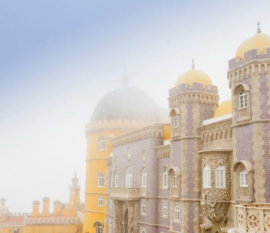 Fairytale Castles and Palaces that we would all like to conquer