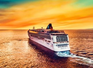 The dream of going around the world aboard a luxury cruise