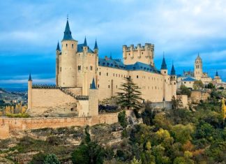 Medieval castles, a journey through the dazzling history