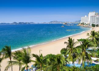 What To Do in Punta Diamante Acapulco Beach