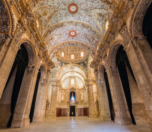 Simat de la Valldigna, the town with incredible hiking trails that has a 13th century monastery