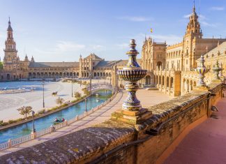 The 10 most beautiful town squares in Spain