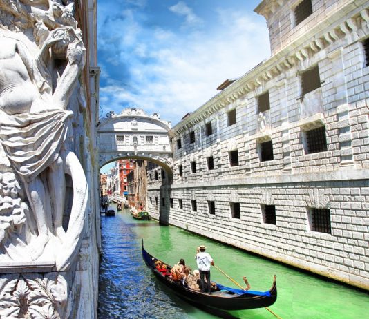 7 places to eat near the Bridge of Sighs in Venice