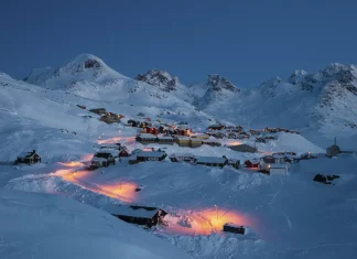 Greenland: a journey to the land of the Inuit, a people in balance with nature