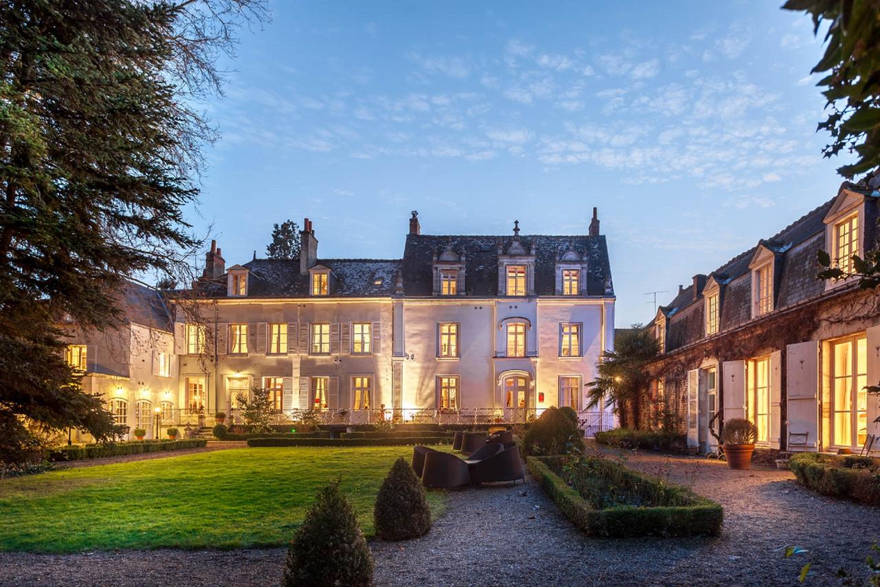 le-clos-d-amboise-hotel.jpg