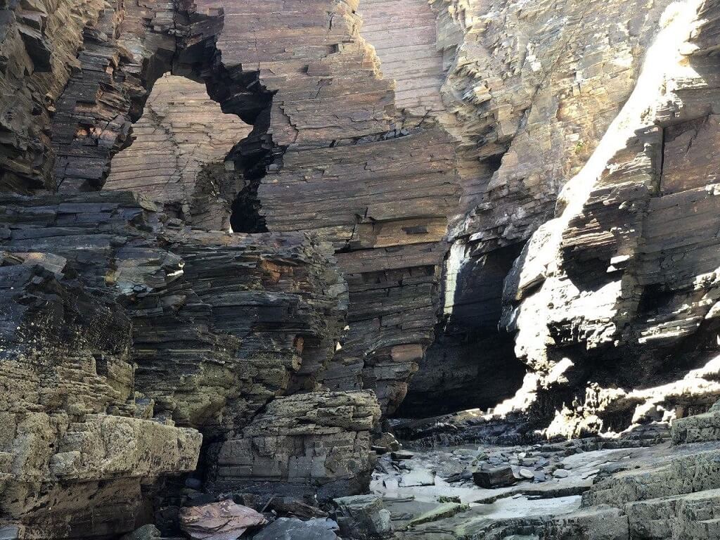 visits near the beach of the cathedrals