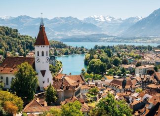 10 beautiful countries to travel abroad for the first time