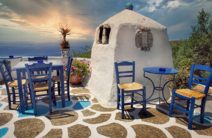 16-destinations-where-to-go-in-crete-while-traveling.jpg