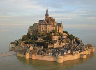 The 5 largest castles in the world
