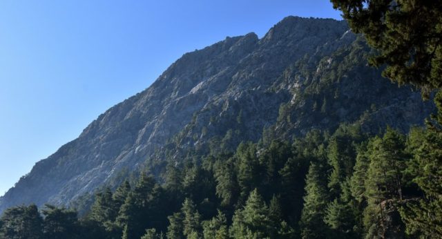 where to go to crete with samaria friends