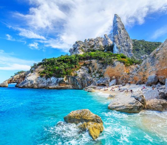 The 10 most beautiful and unusual Italian beaches
