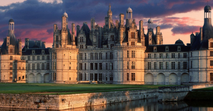 Chambord Castle: European palaces and castles