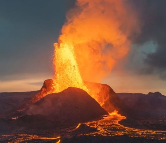 The largest volcanoes in the world accessible to the visit