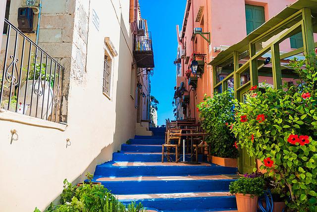 where to go to crete with family rethymnon