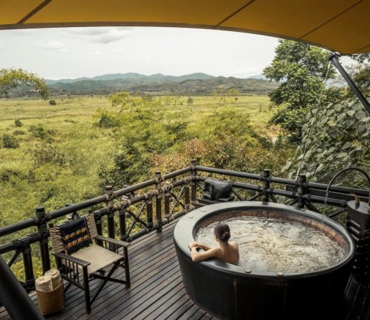 Safari with private beach for an unforgettable trip