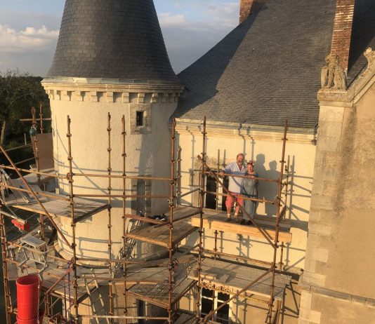 Television lessons to reform a castle