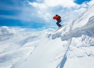 The 8 Best Places to Go Off-Piste Skiing in the Alps