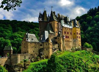 The most beautiful castles in the world that you should know