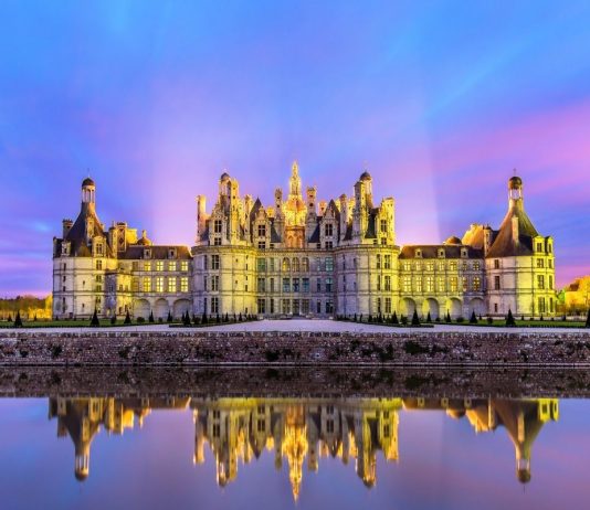 Top 10 largest castles in the world