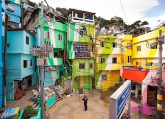 Urban peripheries: how to place them in the center of the solution