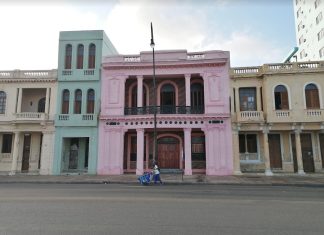 Cuba, the country with jet lag. A guide for outsiders.